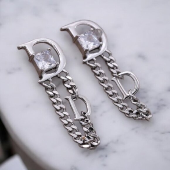 Letter D Elegant Zircon Earrings - Picture 1 of 6